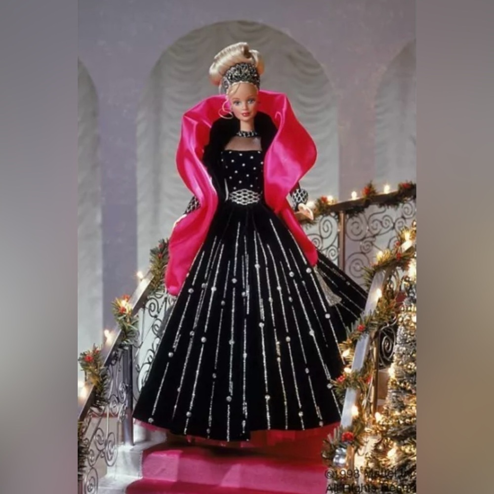 1998 Happy Holidays Barbie Doll 20200 Collectible Collectors Special Edition New